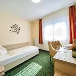 Tenner Otel 3*