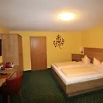 Tenner Otel