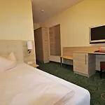 Tenner Otel