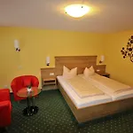 Tenner Otel