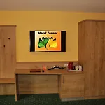 Tenner Otel