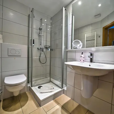 Tenner Hotel