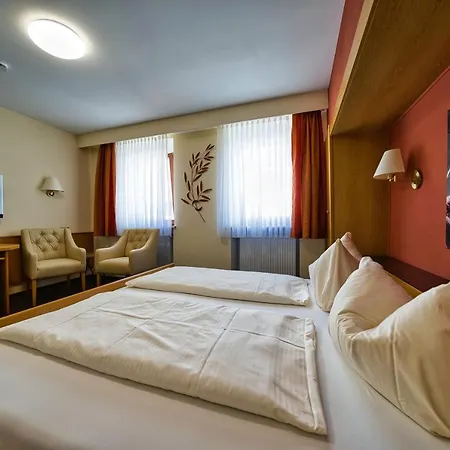 Tenner Hotel 3*