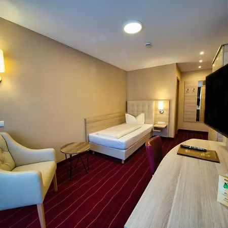 Tenner Hotel 3*