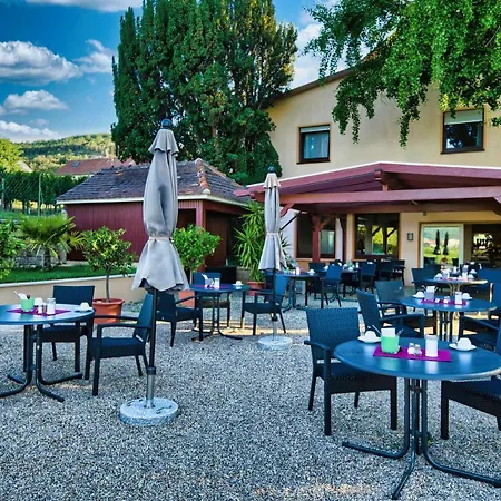 Tenner Hotel