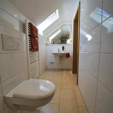 Tenner Hotel