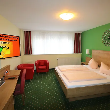 Tenner Hotel 3*