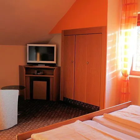 Tenner Hotel