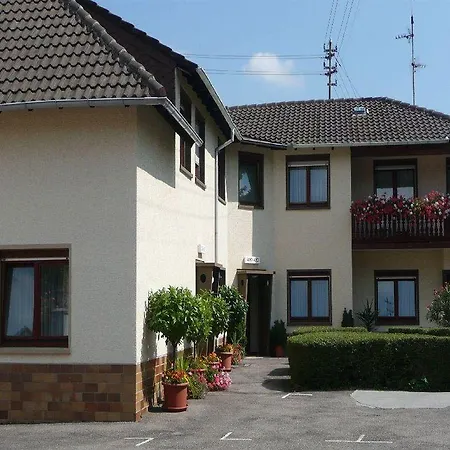 Tenner Neustadt an der Weinstraße